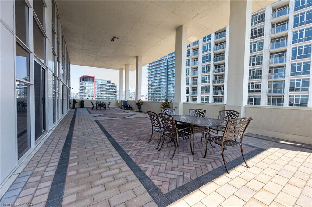 509-628 Fleet Street Property Photo 44