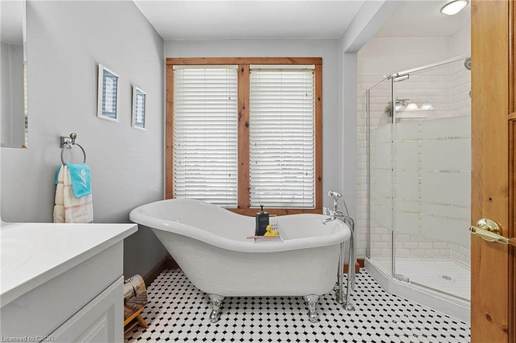 394 Bishopsgate Road Property Photo 13