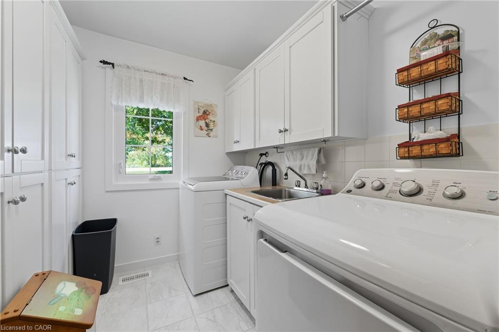 394 Bishopsgate Road Property Photo 17