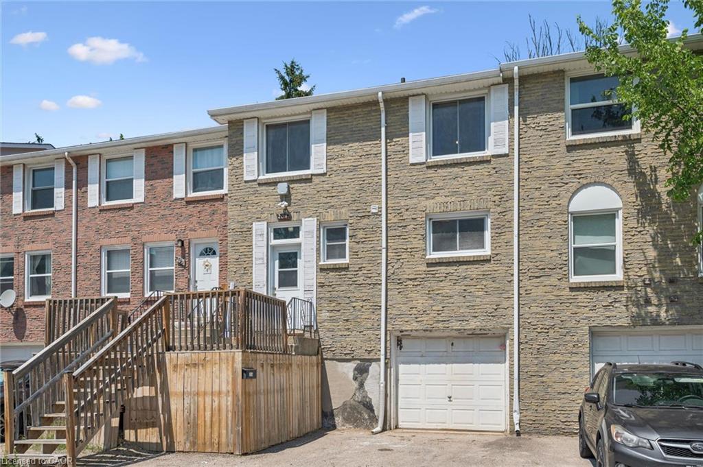 204 Westcourt Place Property Photo 2