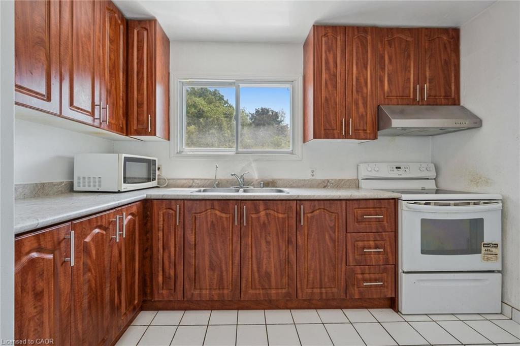 204 Westcourt Place Property Photo 12