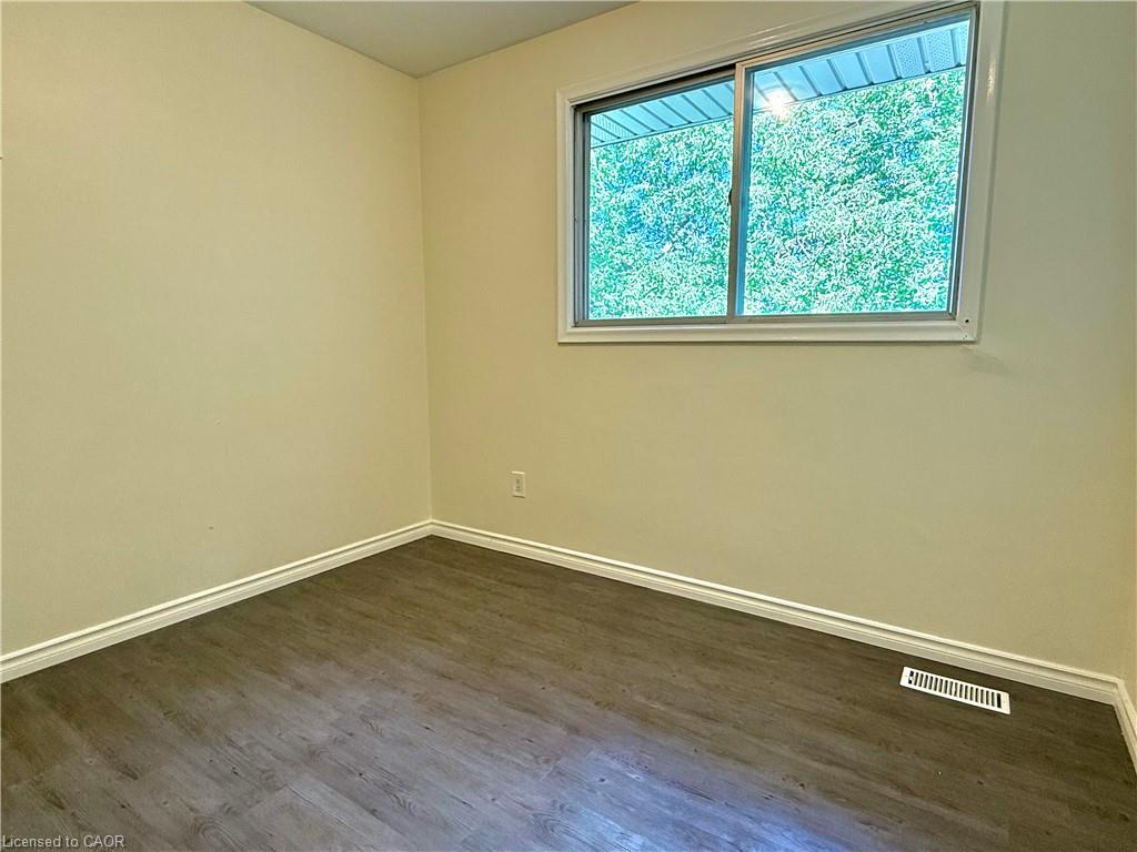 3-62 Bond Street Property Photo 3