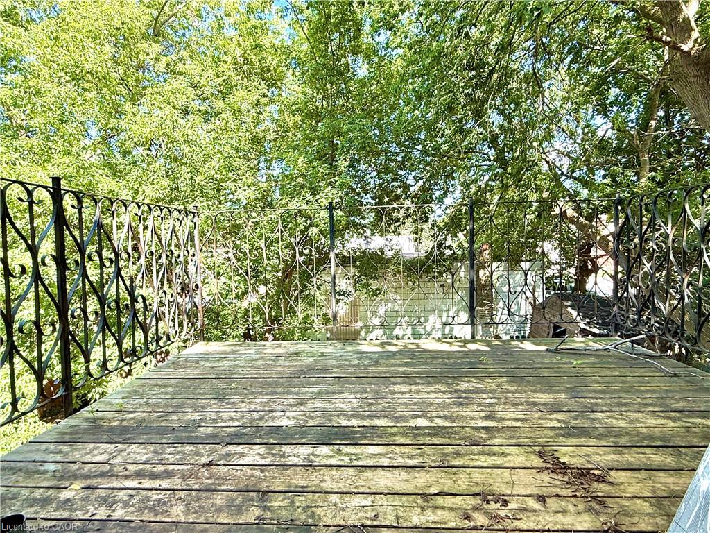 3-62 Bond Street Property Photo 10