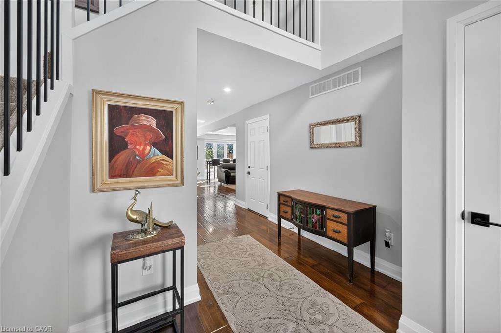 10 Amber Street Property Photo 2