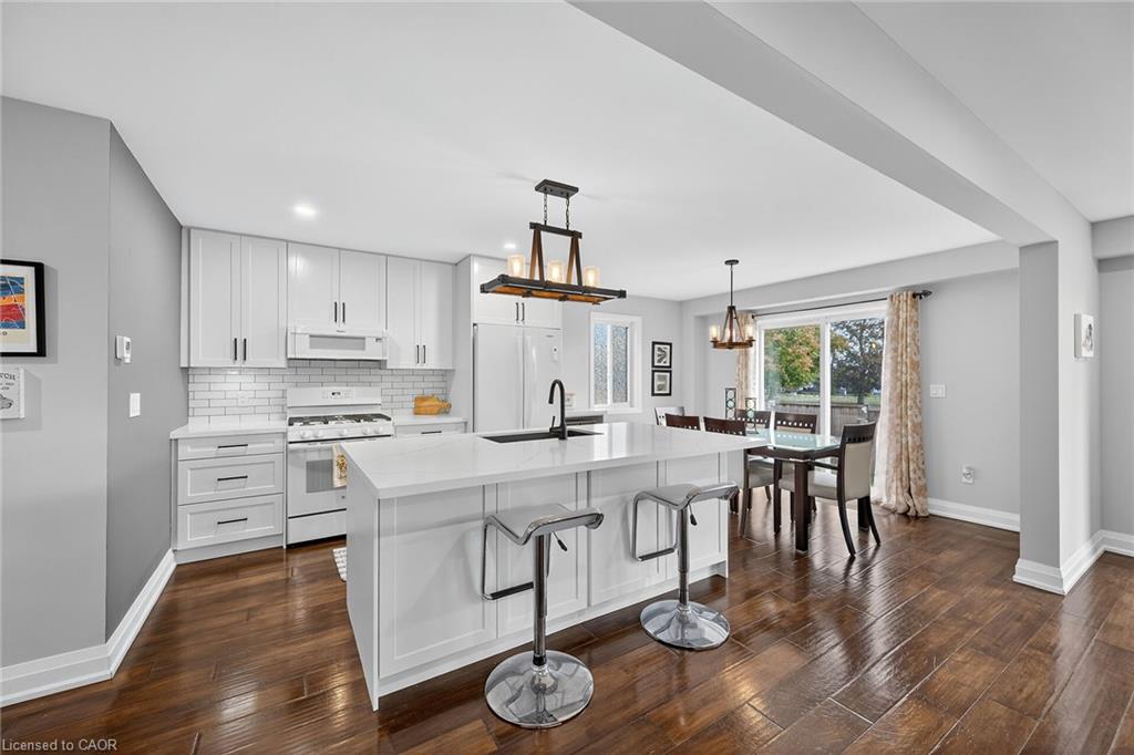 10 Amber Street Property Photo 3