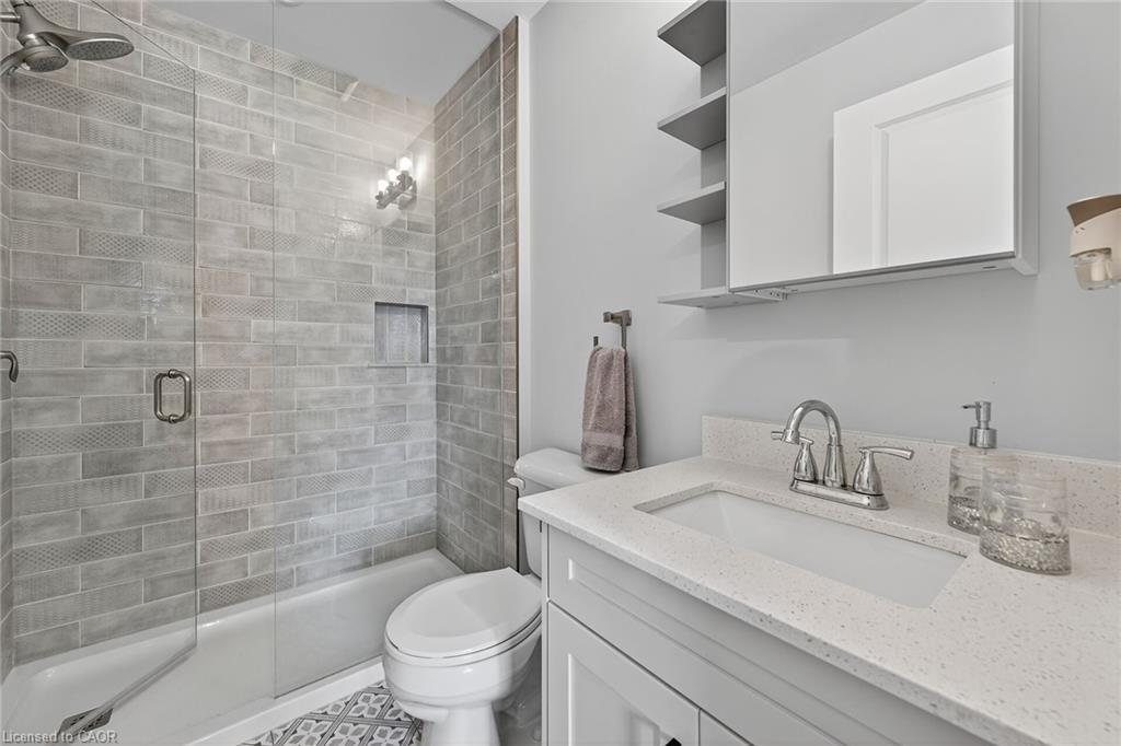 10 Amber Street Property Photo 24