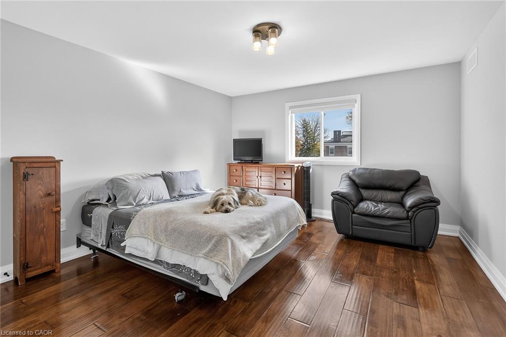 10 Amber Street Property Photo 27