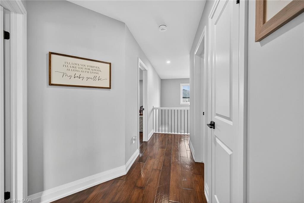 10 Amber Street Property Photo 29