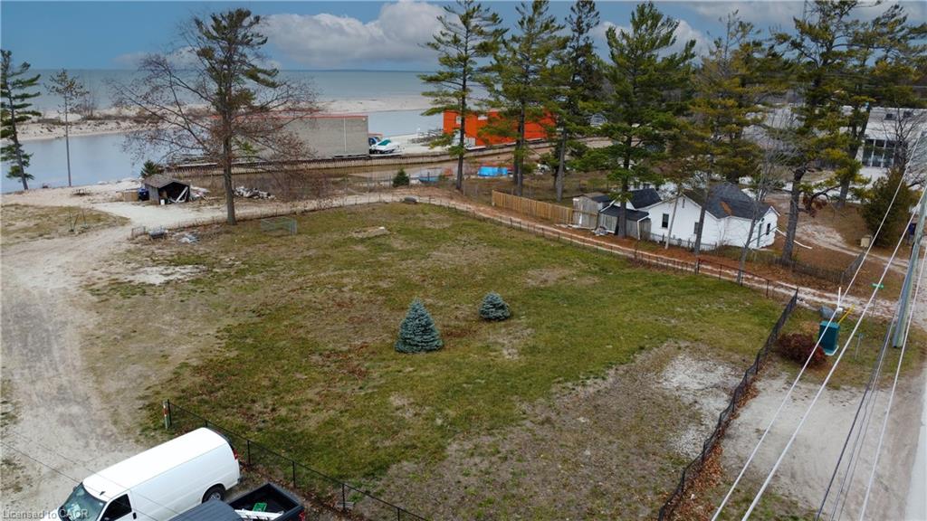 B-326 River Road E Property Photo 5