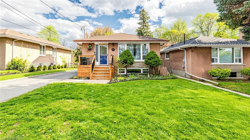 33 Neapolitan Drive Property Photo 2