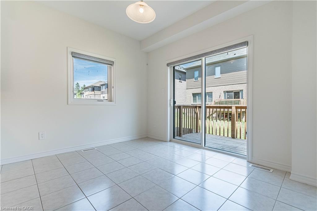 11 Brewis Street E Property Photo 11