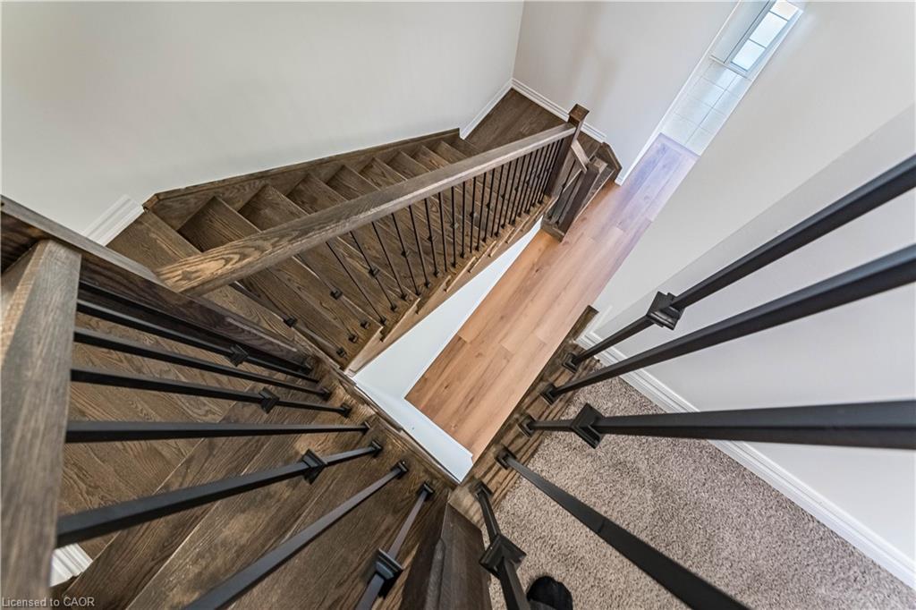 11 Brewis Street E Property Photo 15