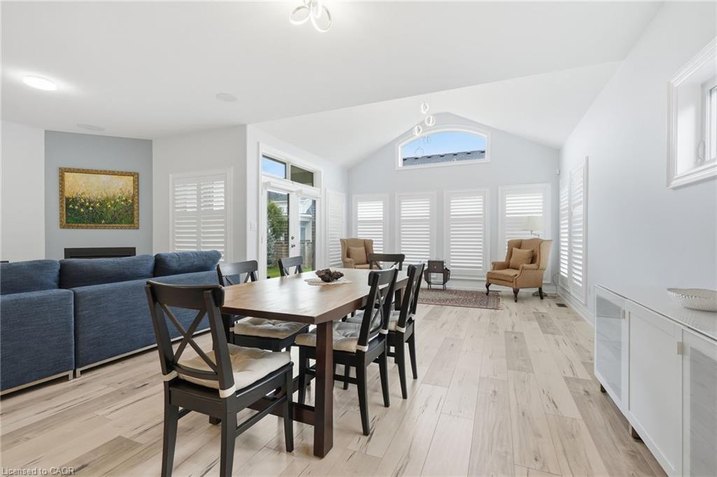 35 Butlers Drive N Property Photo 14
