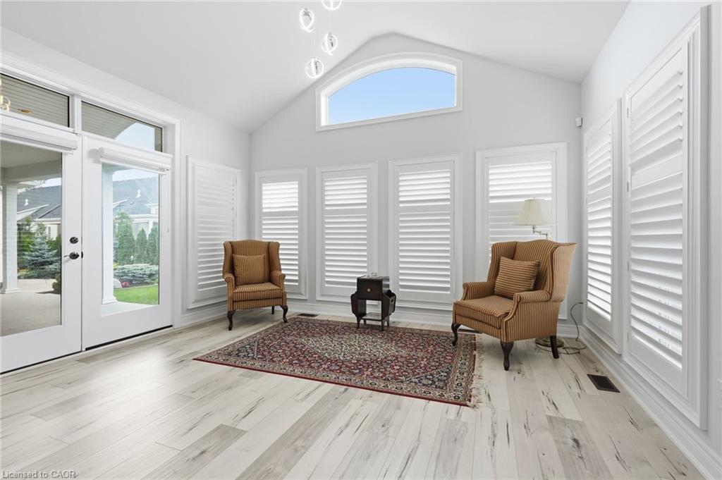 35 Butlers Drive N Property Photo 15