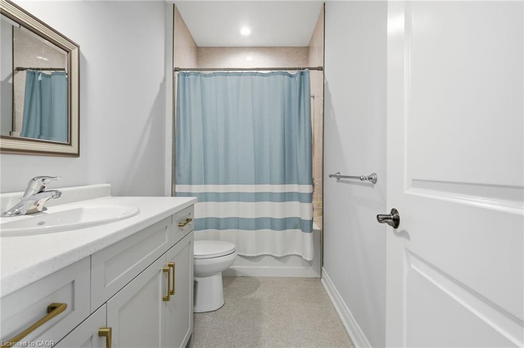35 Butlers Drive N Property Photo 23