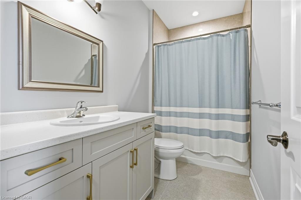 35 Butlers Drive N Property Photo 24