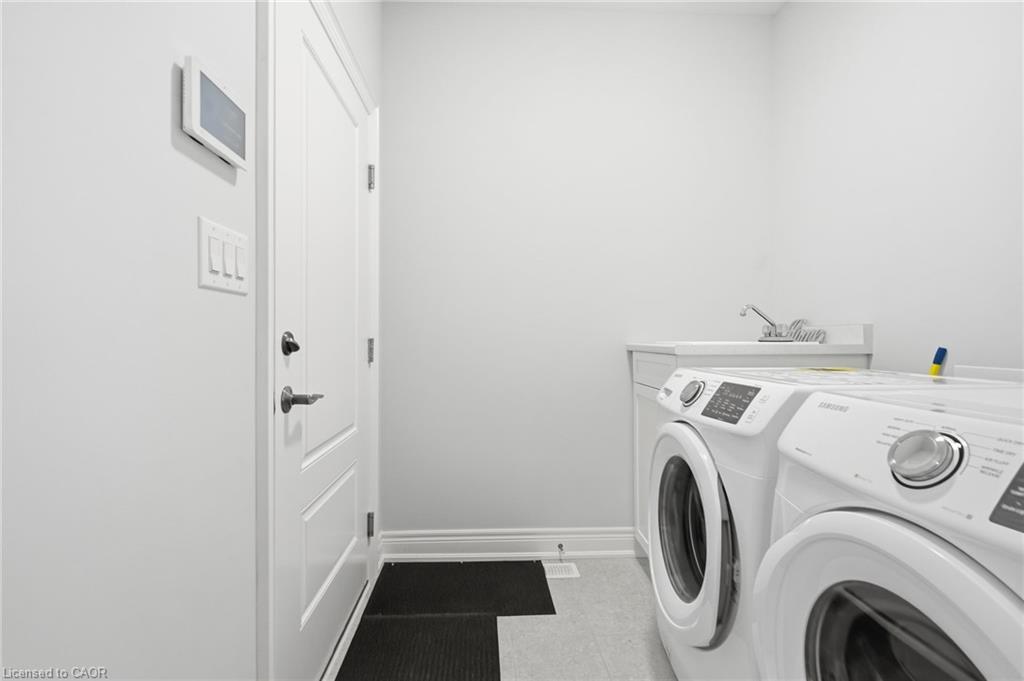 35 Butlers Drive N Property Photo 25