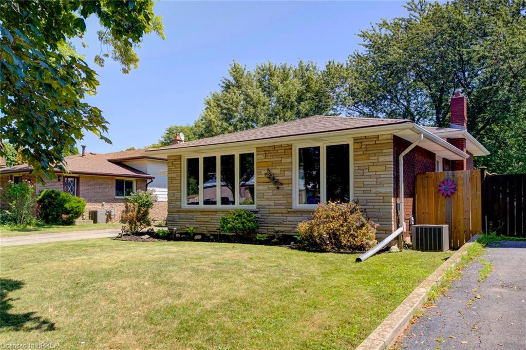 9 Winding Way Property Photo 3