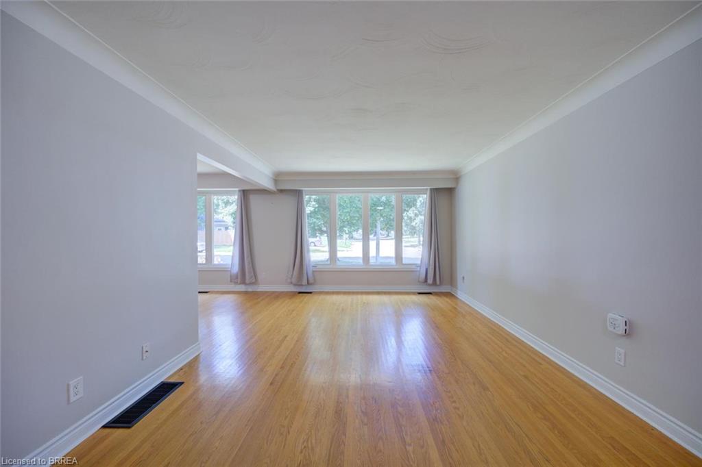 9 Winding Way Property Photo 7