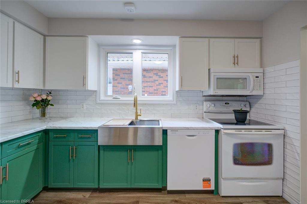 9 Winding Way Property Photo 15