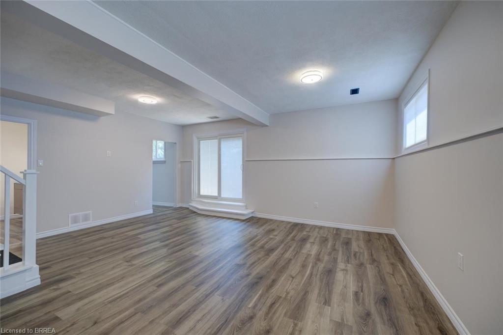 9 Winding Way Property Photo 33