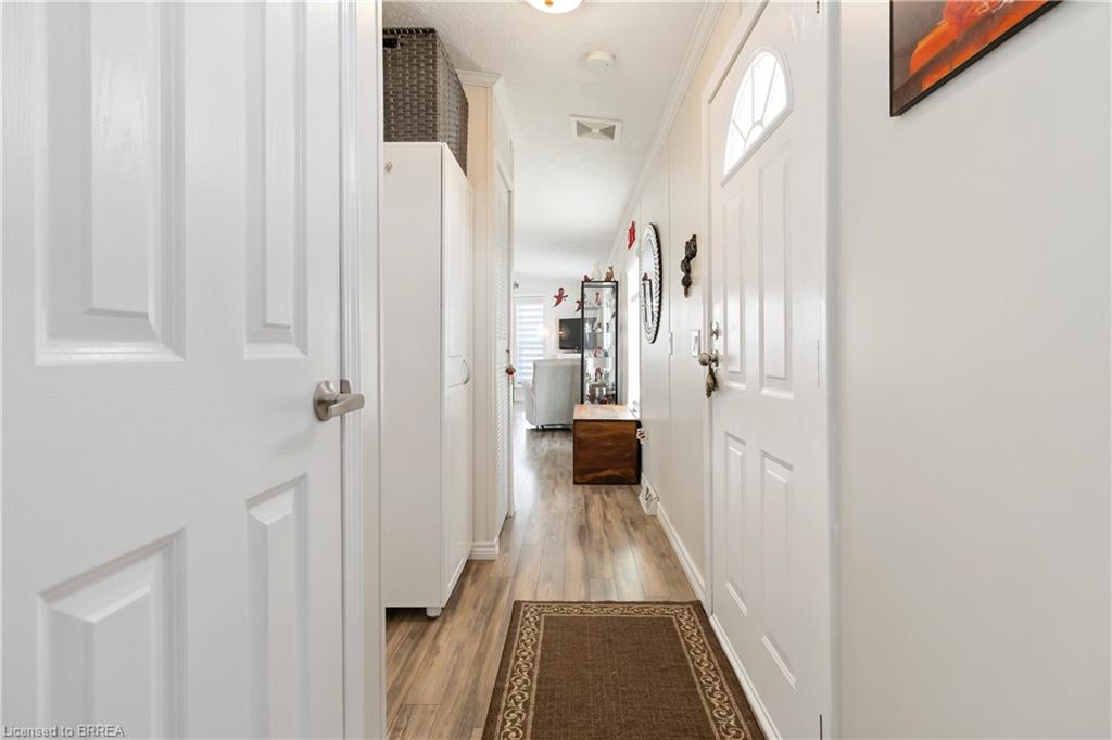 27 Elm Street Property Photo 5