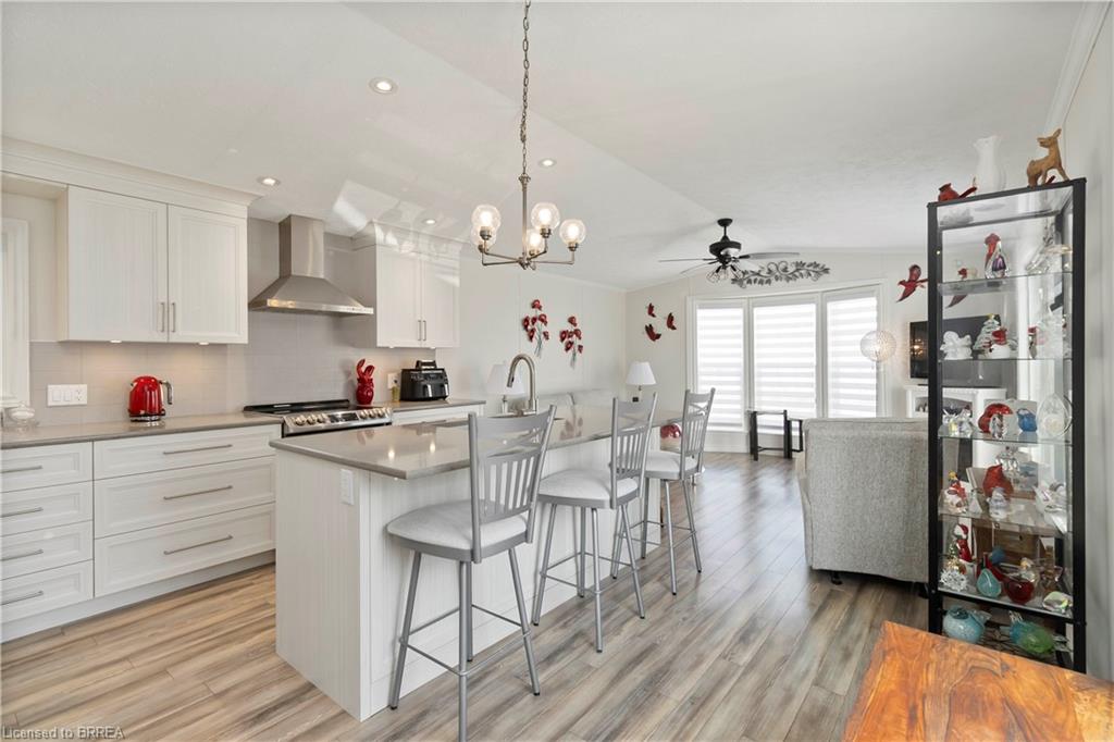 27 Elm Street Property Photo 6
