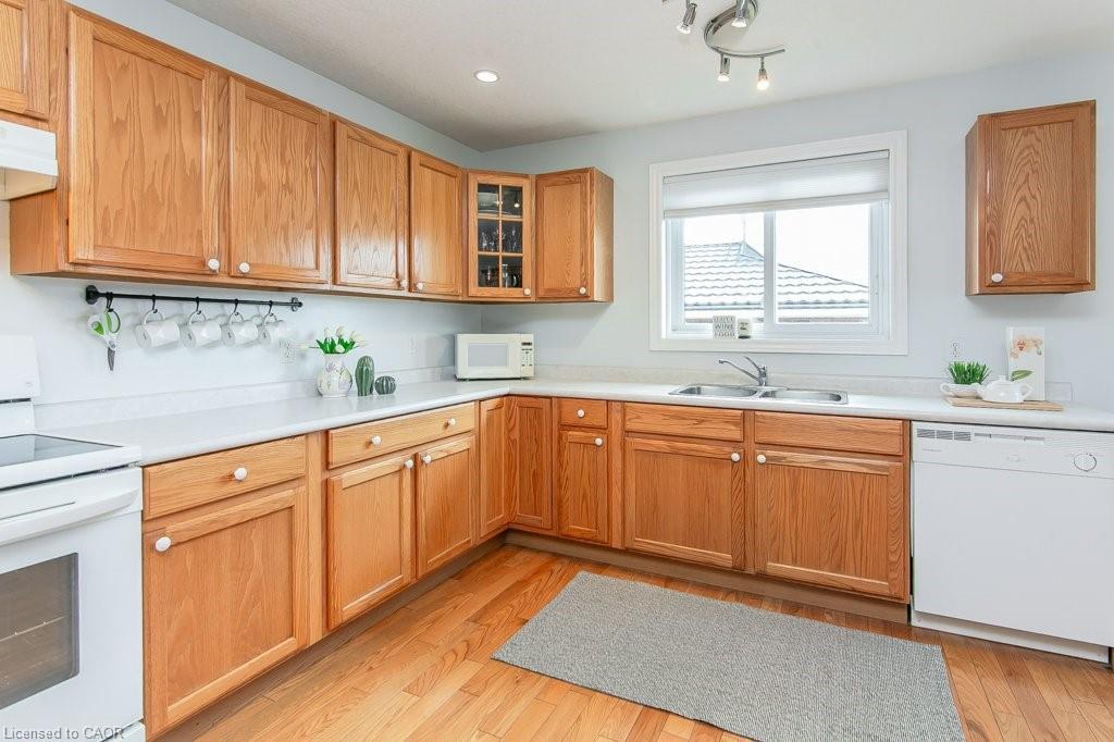 77 Lawrence Street Property Photo 14