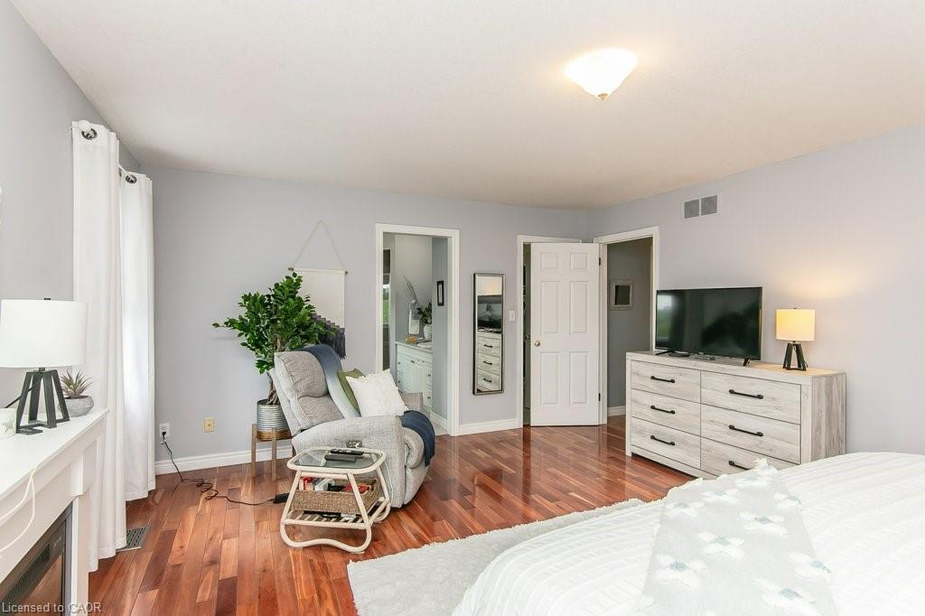 77 Lawrence Street Property Photo 23