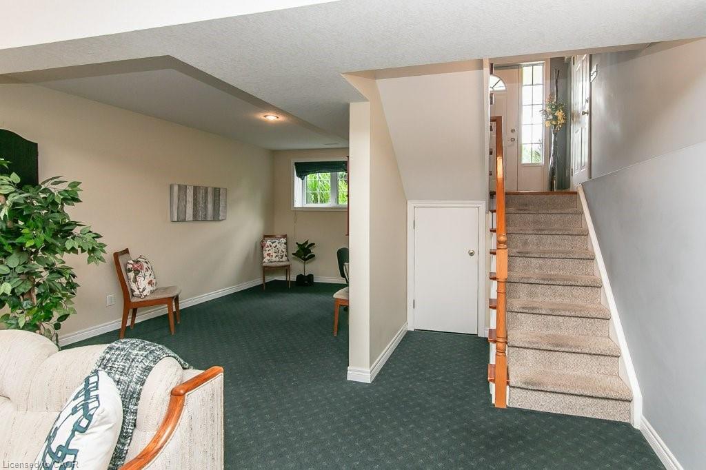77 Lawrence Street Property Photo 28