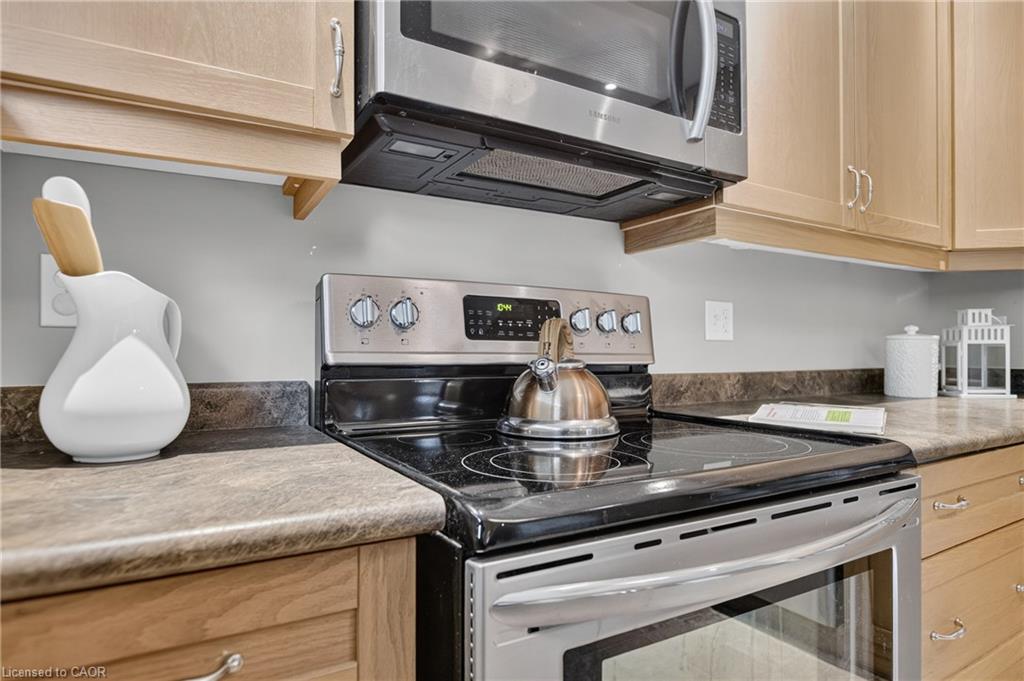 531 Philip Crescent Property Photo 23