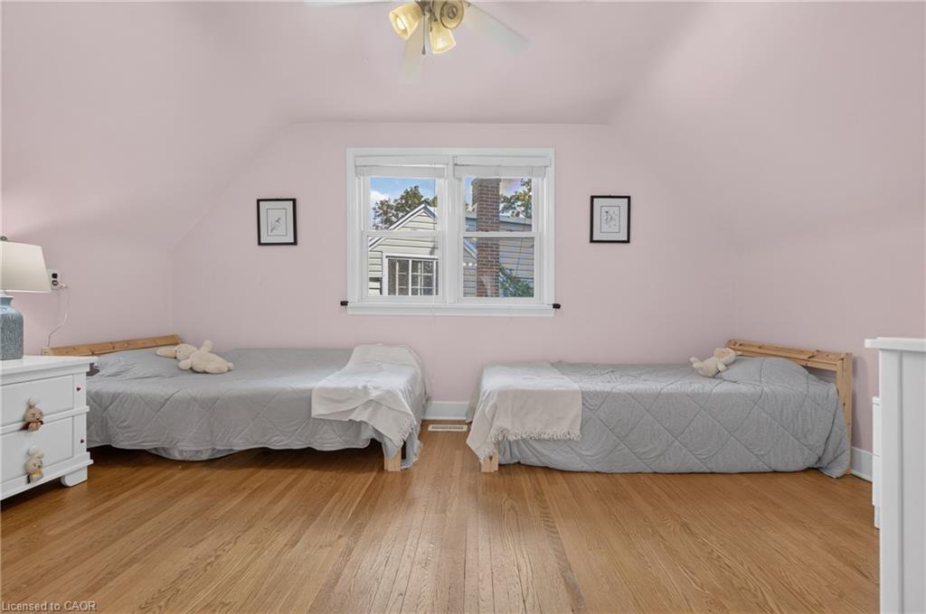 531 Philip Crescent Property Photo 34