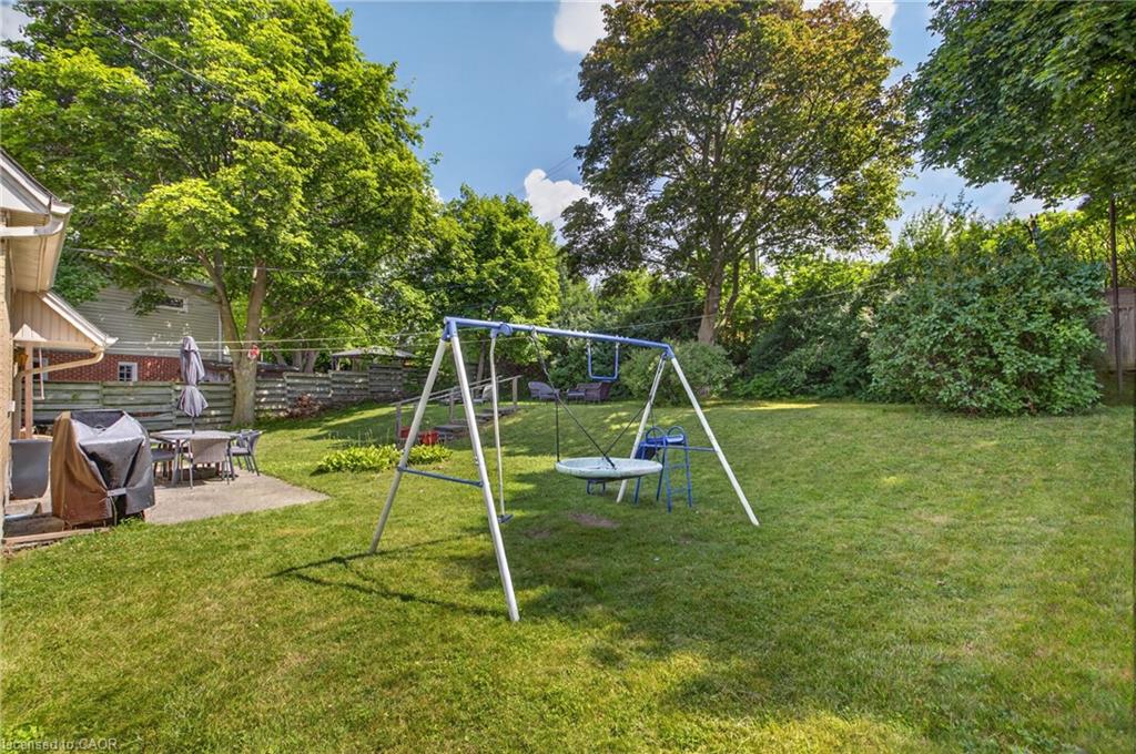 531 Philip Crescent Property Photo 42