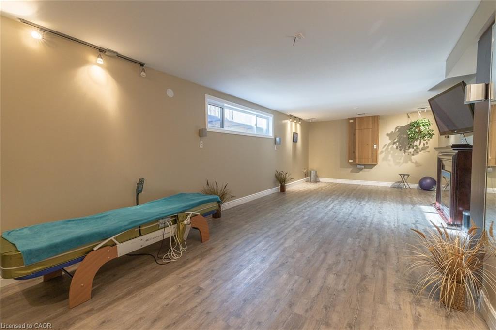 11 Belmont Avenue W Property Photo 13