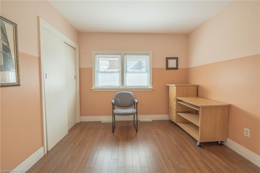 11 Belmont Avenue W Property Photo 28