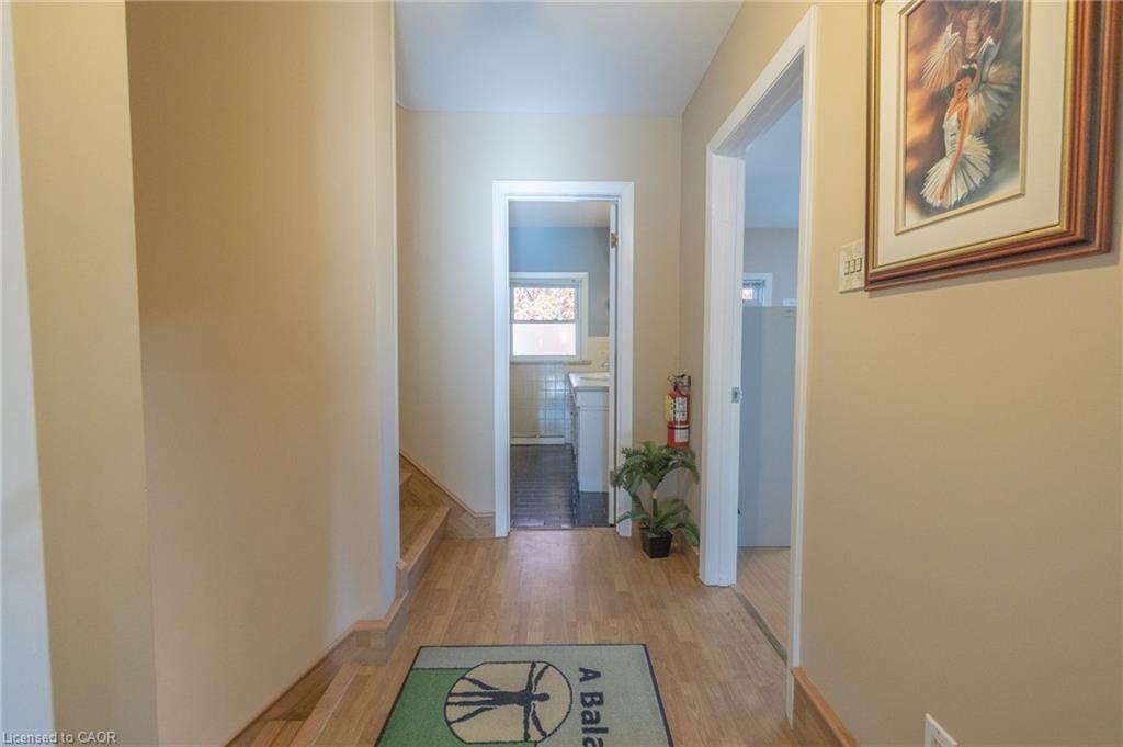 11 Belmont Avenue W Property Photo 29