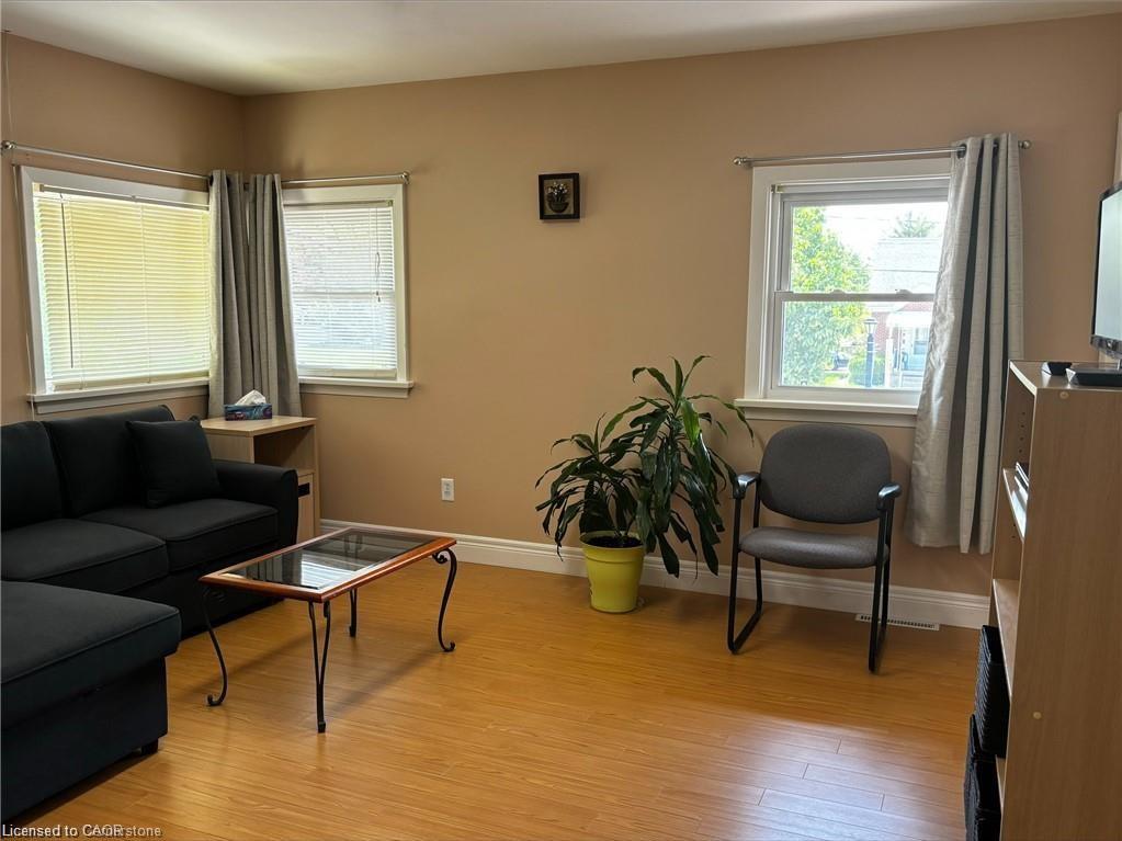 11 Belmont Avenue W Property Photo 40