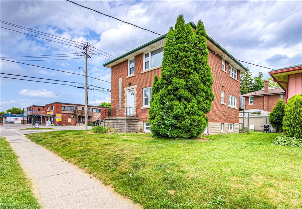 218 Margaret Avenue Property Photo 3