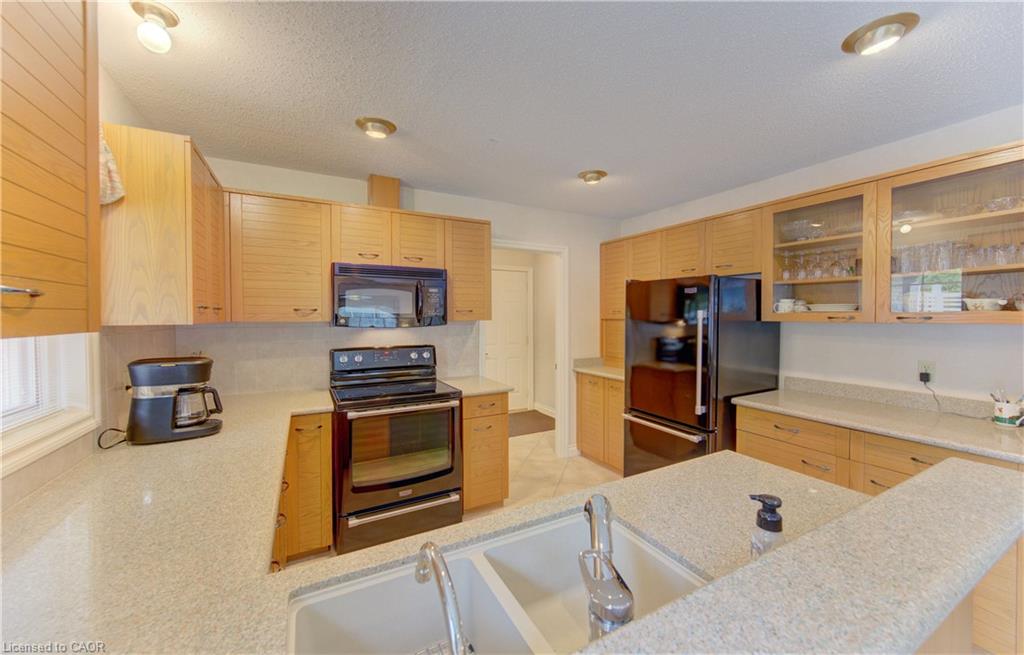 298 Roxton Drive Property Photo 11