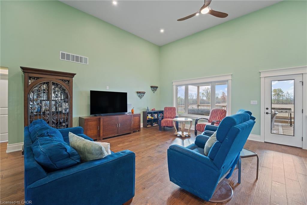 3809 Netherby Road Property Photo 8