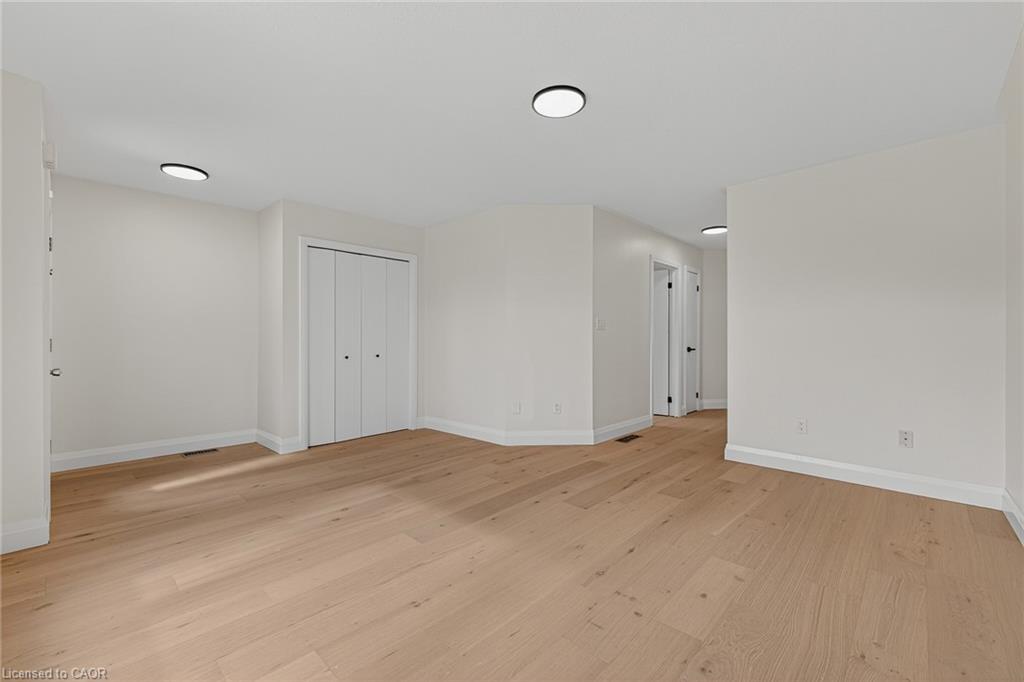 101 Anastasia Crescent Property Photo 4