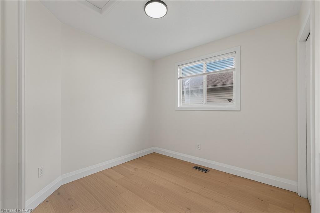 101 Anastasia Crescent Property Photo 11