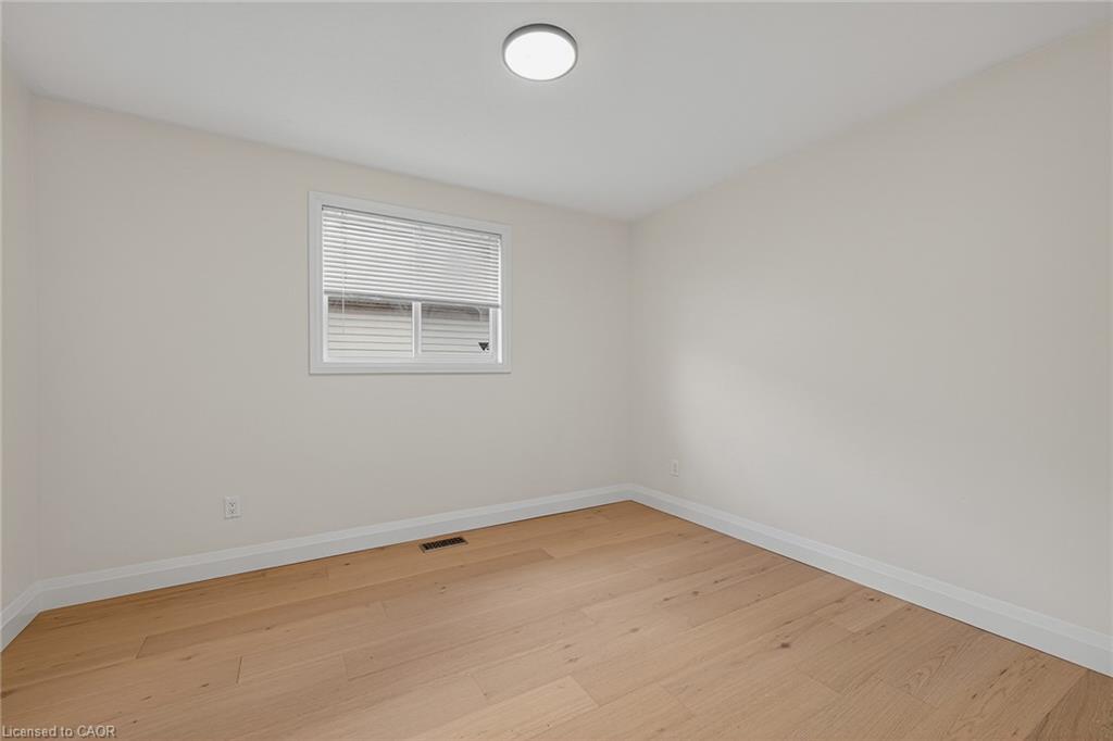 101 Anastasia Crescent Property Photo 12