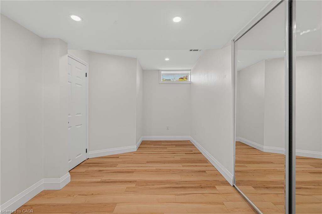 101 Anastasia Crescent Property Photo 19