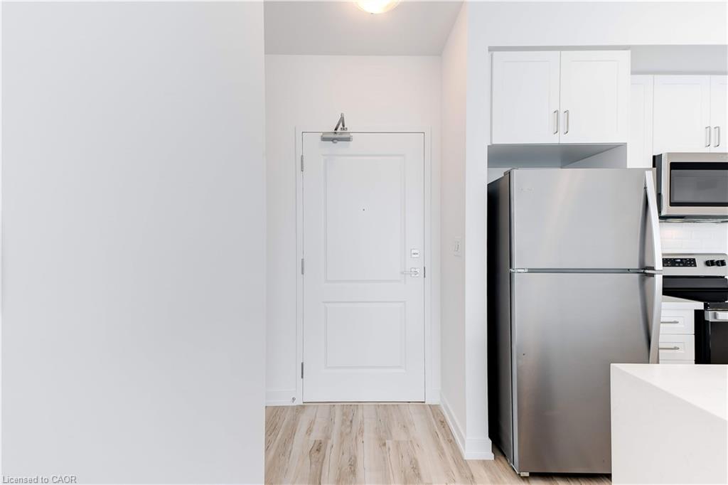 1204-450 Dundas Street Property Photo 13