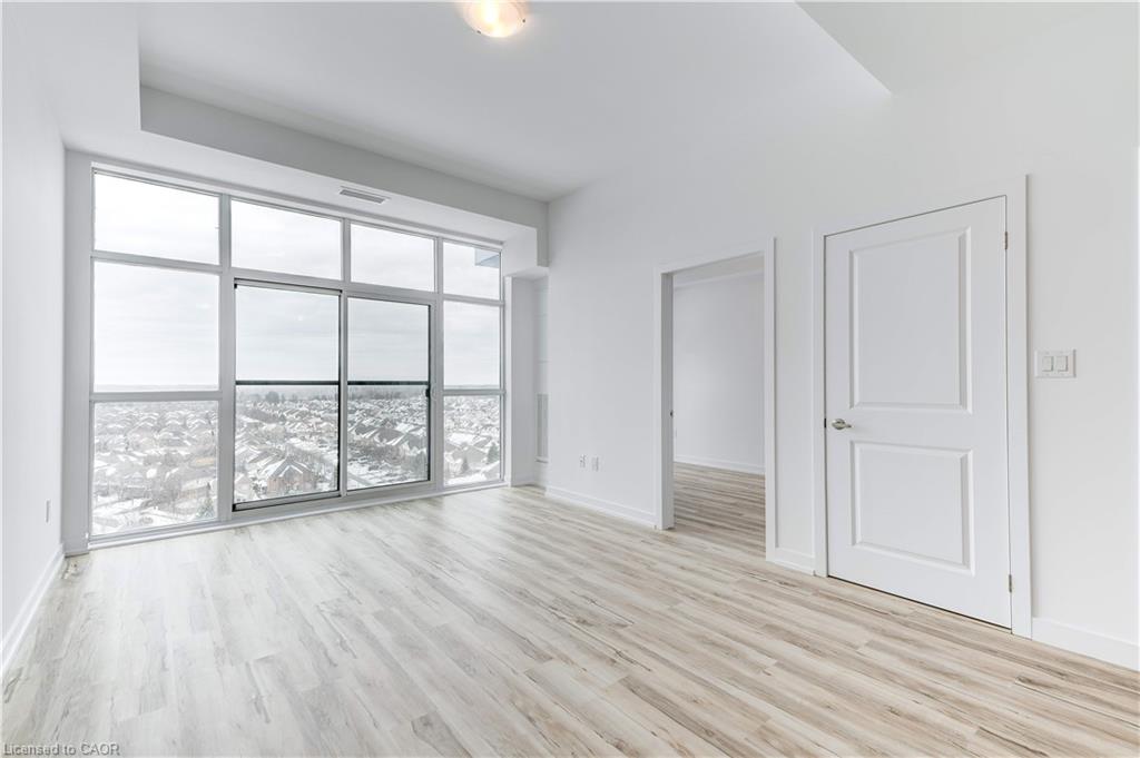 1204-450 Dundas Street Property Photo 17