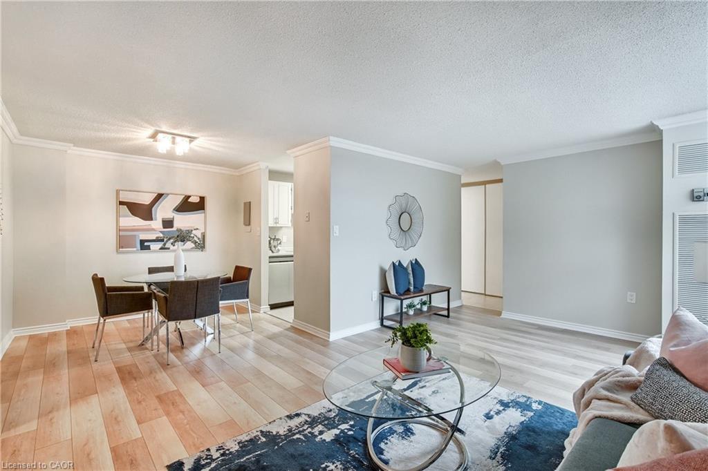 305-222 Jackson Street W Property Photo 6