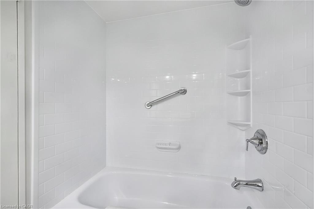305-222 Jackson Street W Property Photo 20