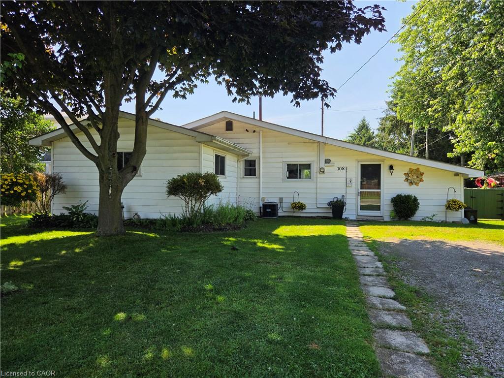 108 New Lakeshore Road Property Photo 1