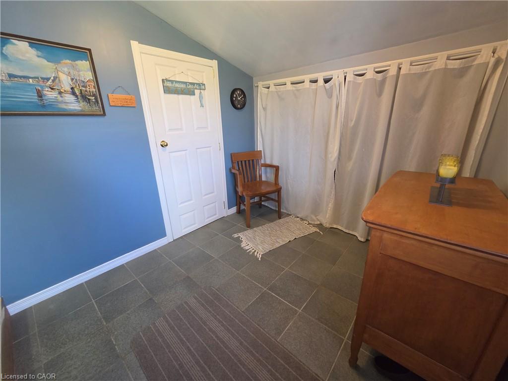 108 New Lakeshore Road Property Photo 6